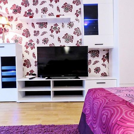 Apartments Bozenka Makarska Eksteriør bilde